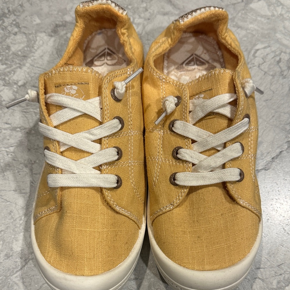 Women’s Bayshore Slip On Tennis Shoes